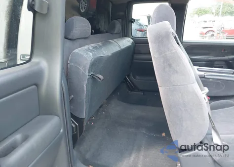 2001 Chevrolet Silverado 2500Hd Ls z USA, uszkodzony, nr VIN 1GCHC29G31E266798